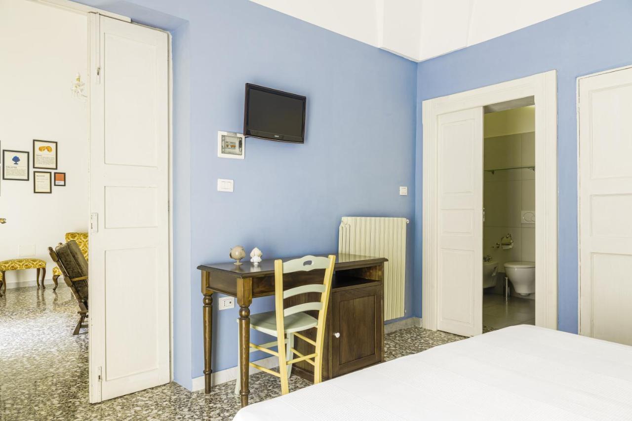 알리스테 Palazzo Dante B&B 외부 사진