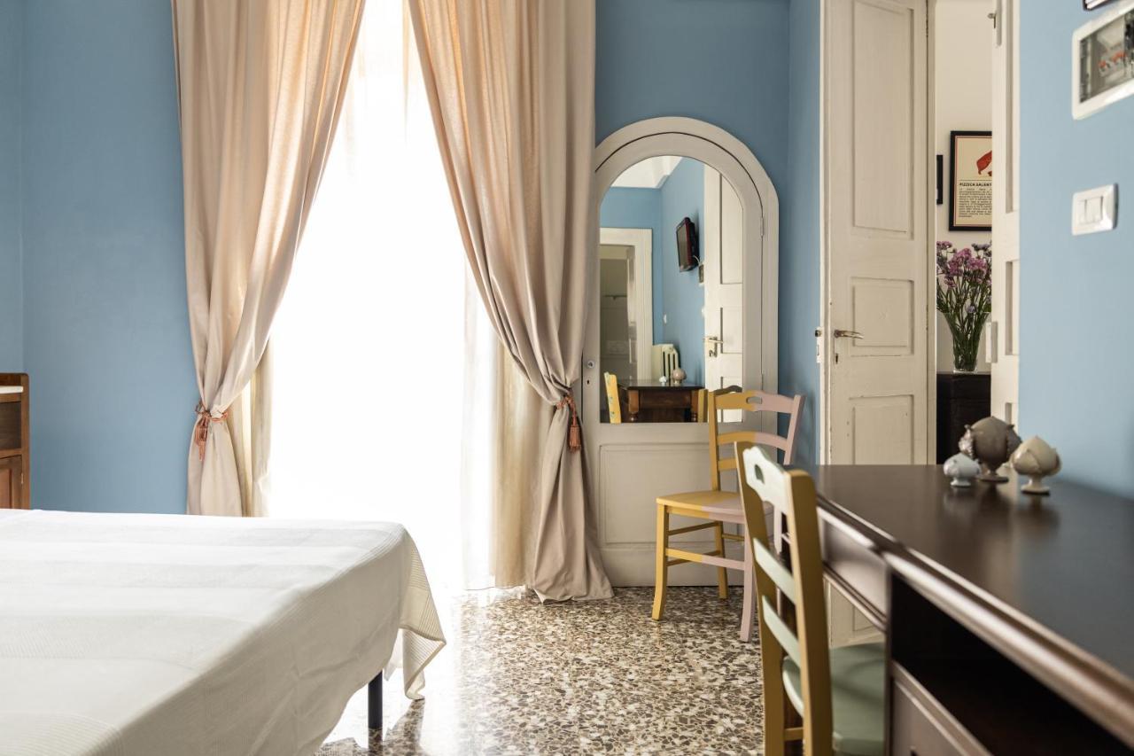 알리스테 Palazzo Dante B&B 외부 사진