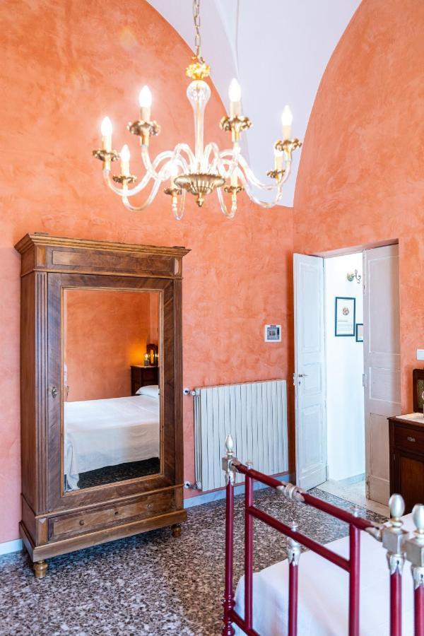 알리스테 Palazzo Dante B&B 외부 사진